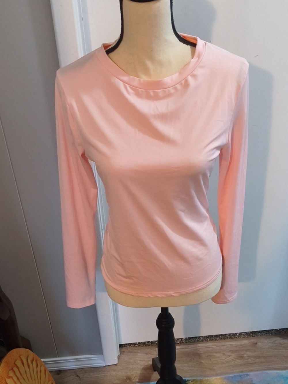 Women's Long Sleeve Crew Neck Top - Pink
